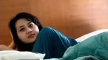 Mahasiswi Dewi Cantik Pasrah Digenjot Di Kos